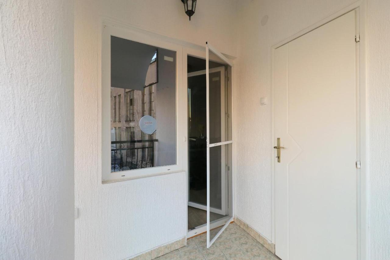 Ferienwohnung Heart Of Nis Lux Exterior foto